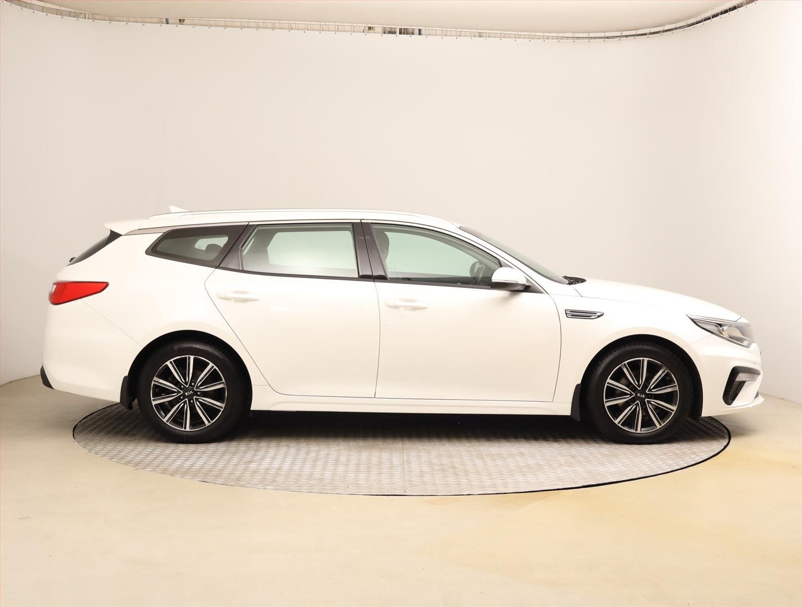 Kia Optima, 1.6 CRDi, Automat, Serv.kniha - fotka 6