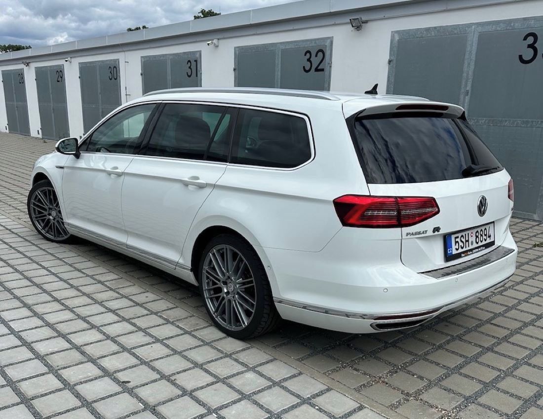 Volkswagen Passat, Variant 2.0 Bi Tdi highline - fotka 6