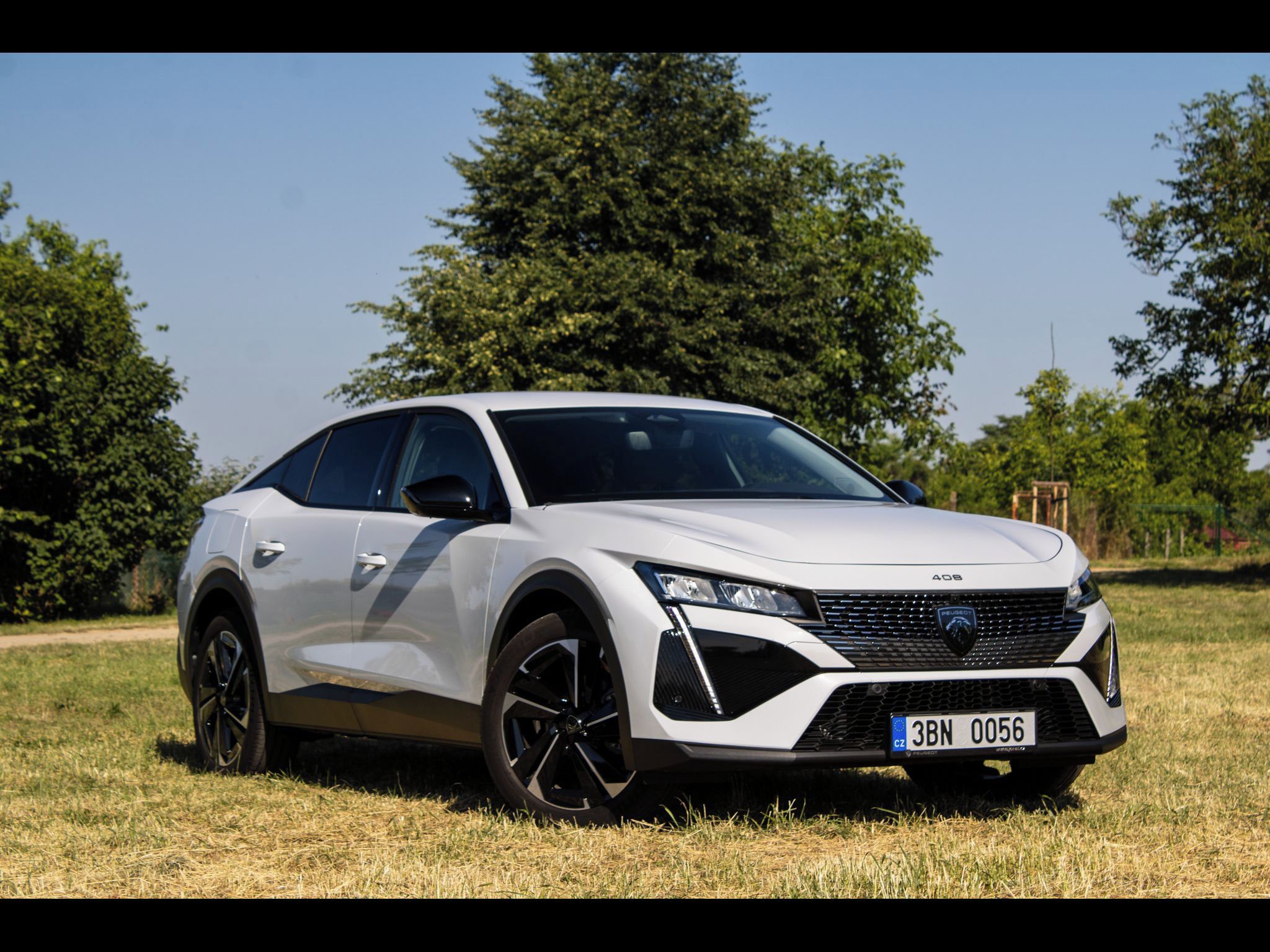 Peugeot 408, hybrid - fotka 3