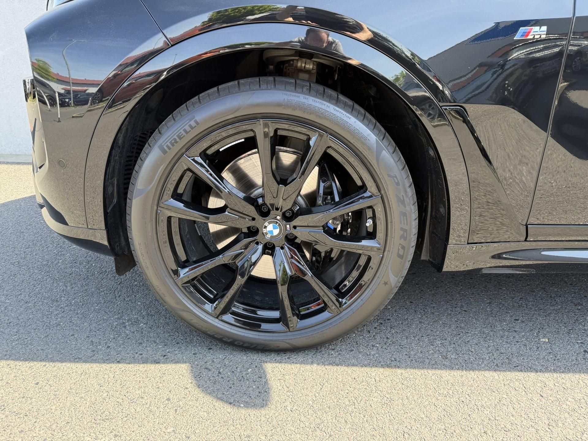 BMW X7, X7 xDrive40d - fotka 4