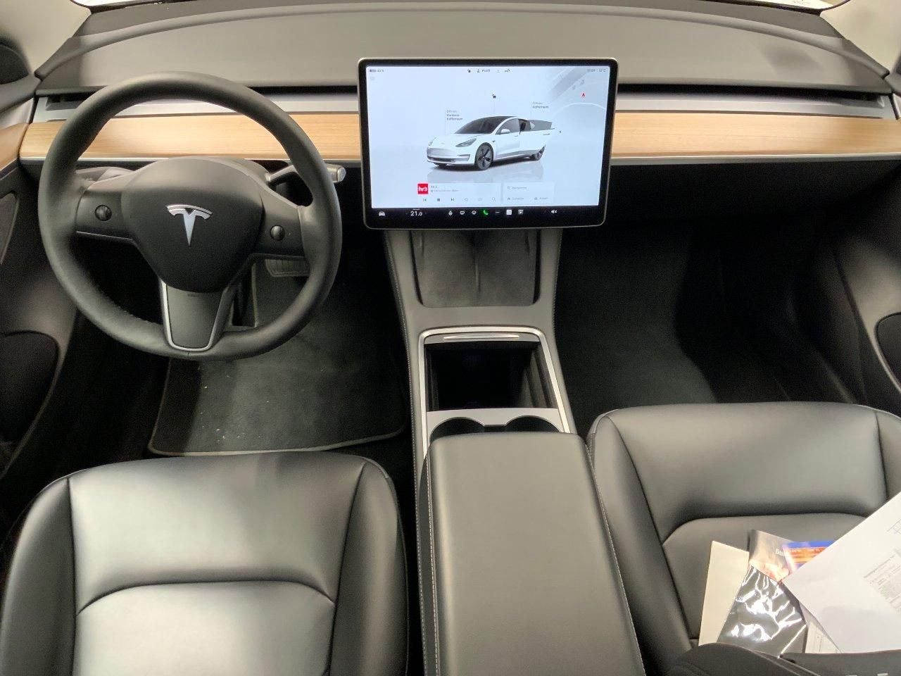 Tesla Model 3, STANDART RANGE 208kw SOH 95,0% - fotka 5