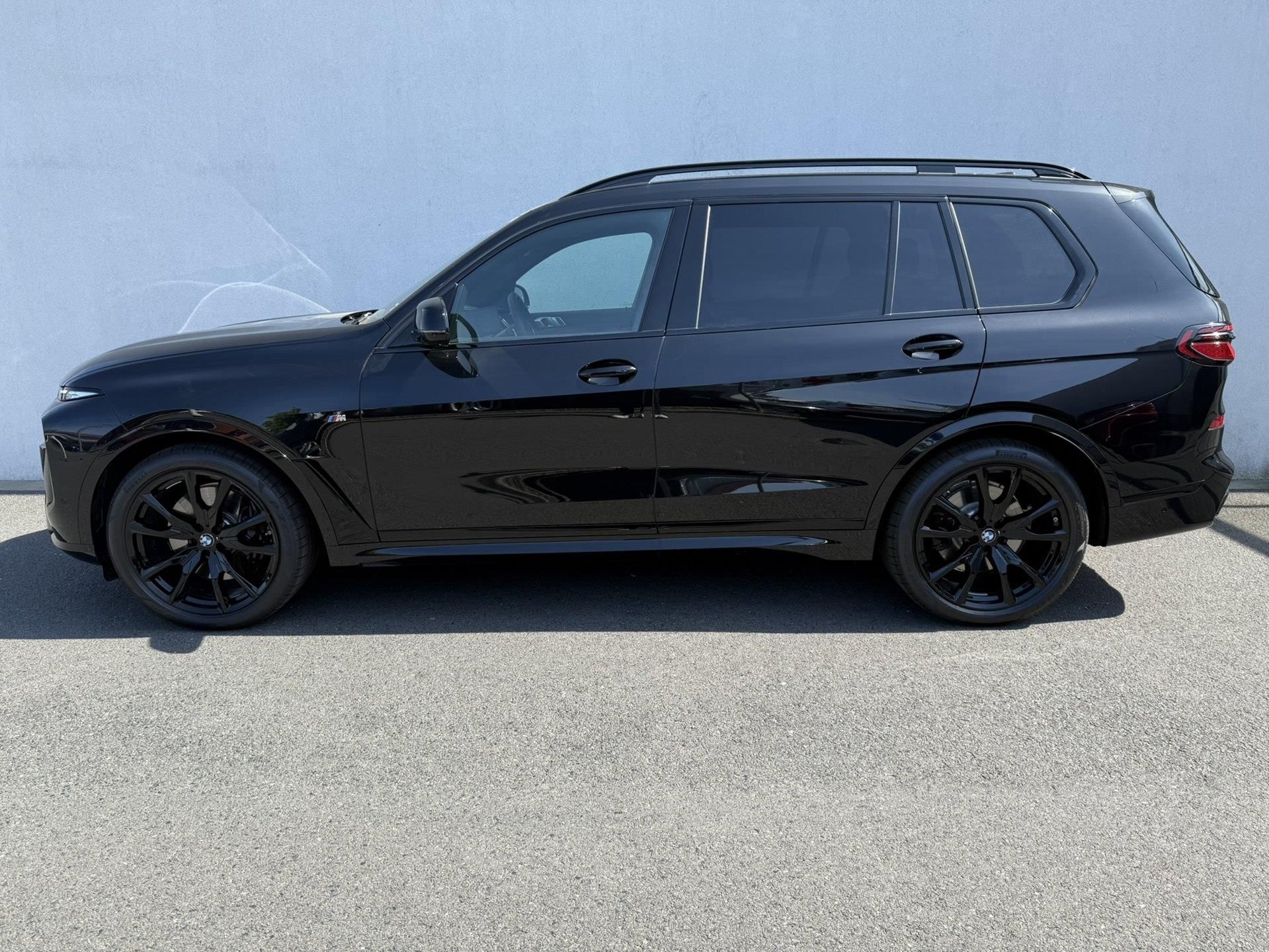 BMW X7, X7 xDrive40d - fotka 3