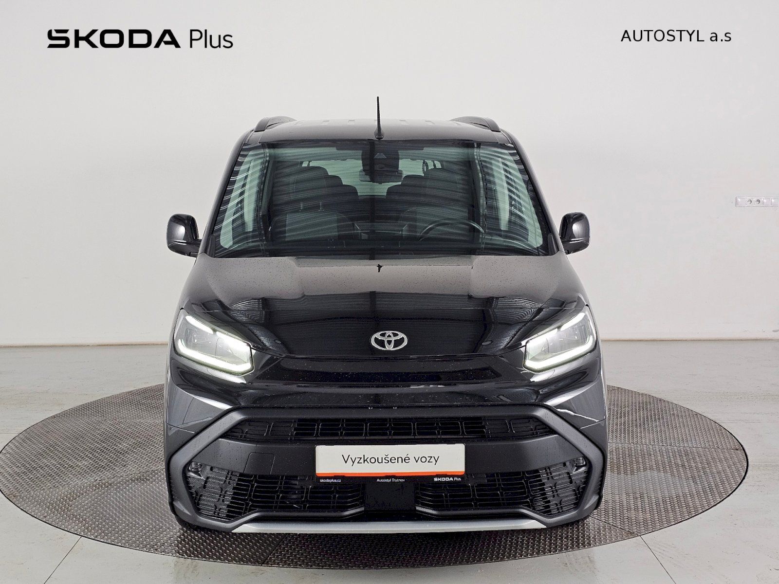 Toyota Proace City Verso, L2 1.5D 130k 8AT FAMILY 7S - fotka 4