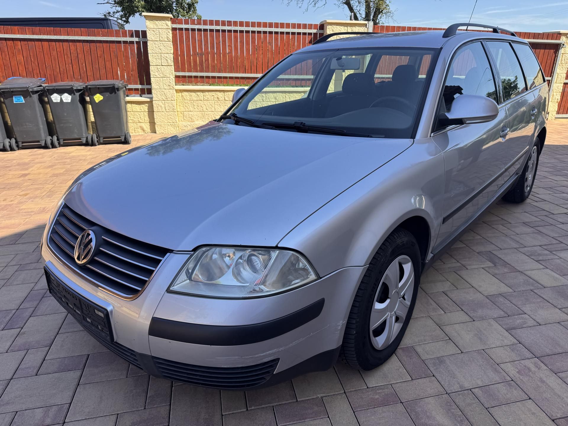 Volkswagen Passat, B5.5 1.9TDI 74Kw Comfort - fotka 2