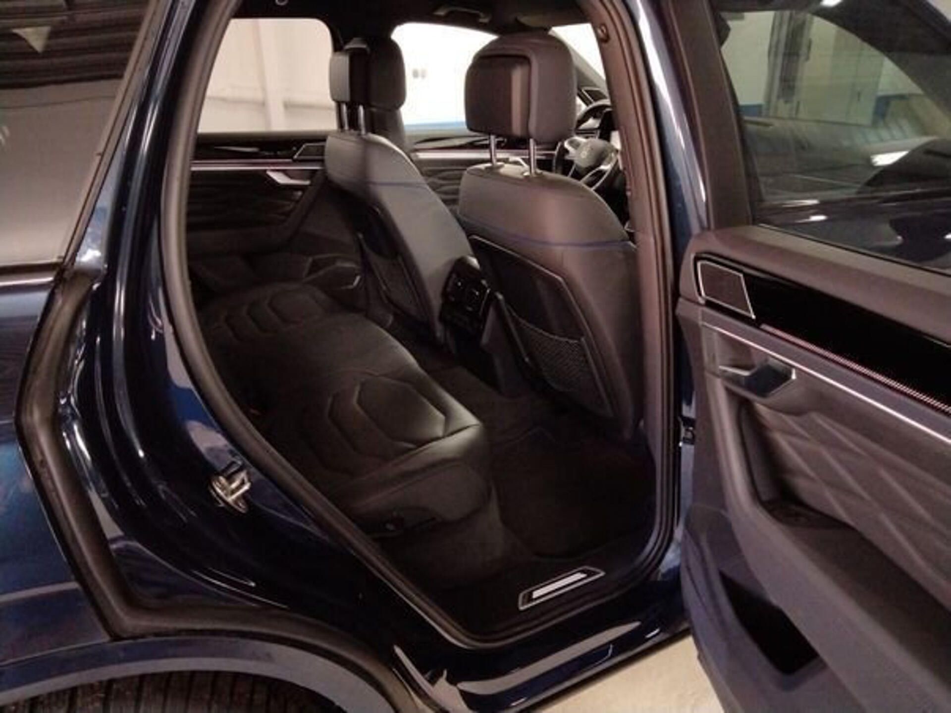 Volkswagen Touareg, R eHybrid 4M HuD IQ 360 Venti - fotka 6