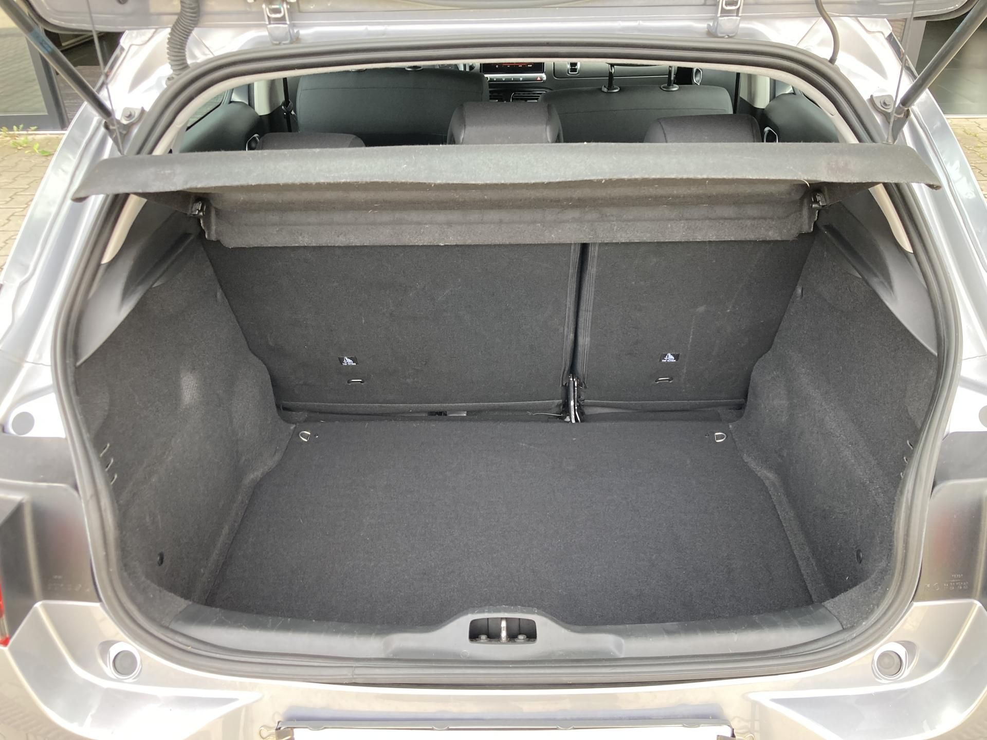 Citroën C4 Cactus, FEEL PACK 1.2 PureTech 81 kW - fotka 6
