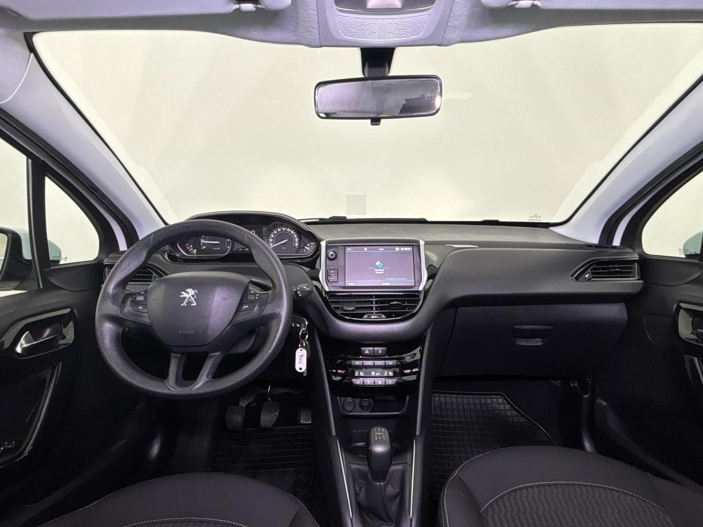 Peugeot 208, 1.2 PureTech / 60 kW - fotka 5