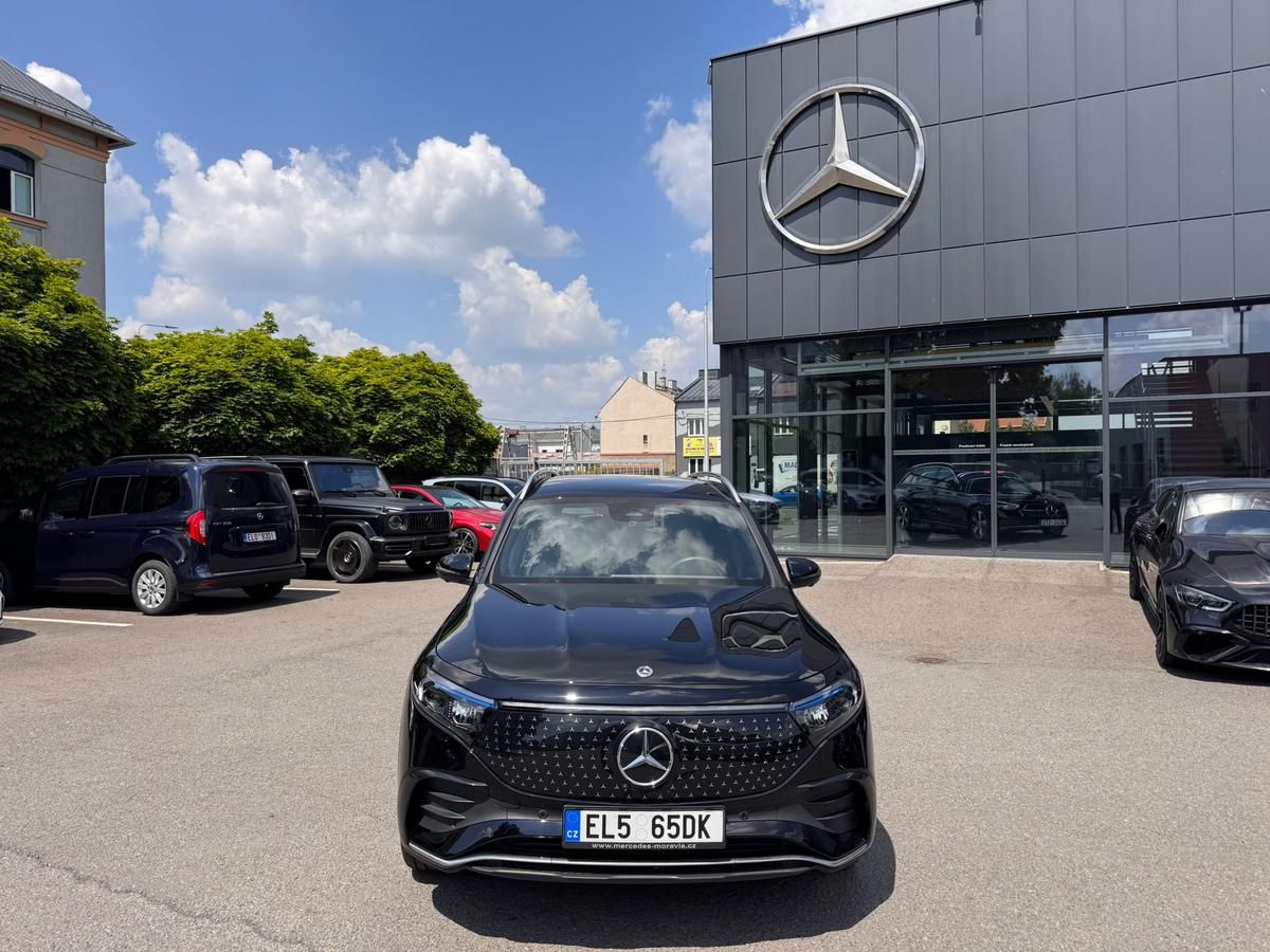 Mercedes-Benz EQB, 300 4M - fotka 3
