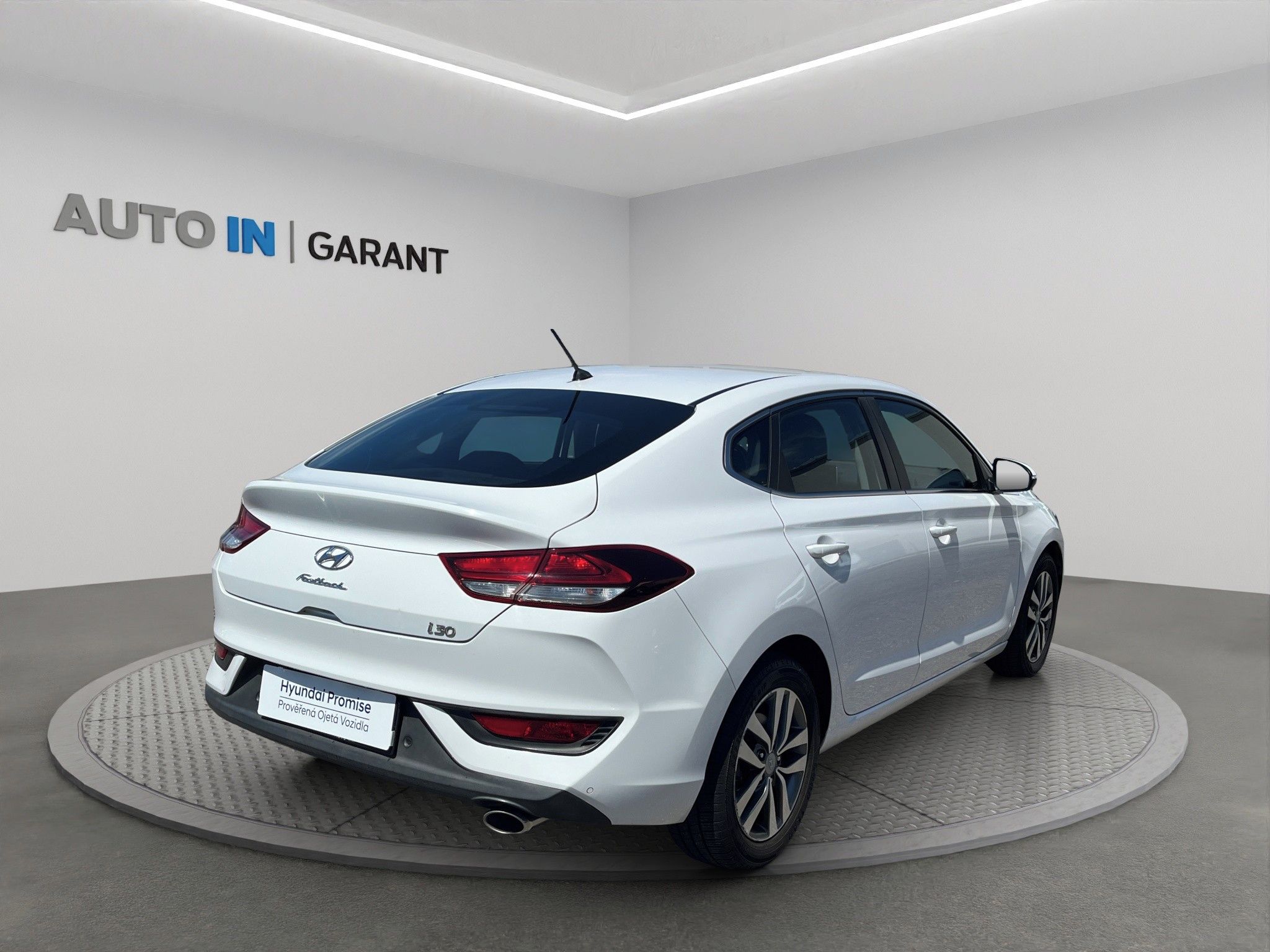 Hyundai i30, TRIKOLOR COMFORT 1.0 T-GDi 88k - fotka 6