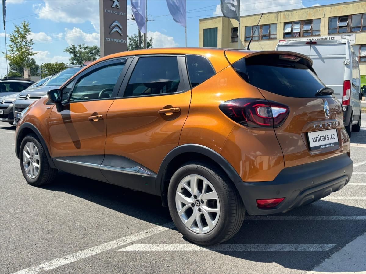 Renault Captur, 1,3 TCe  Limited AT ČR - fotka 4