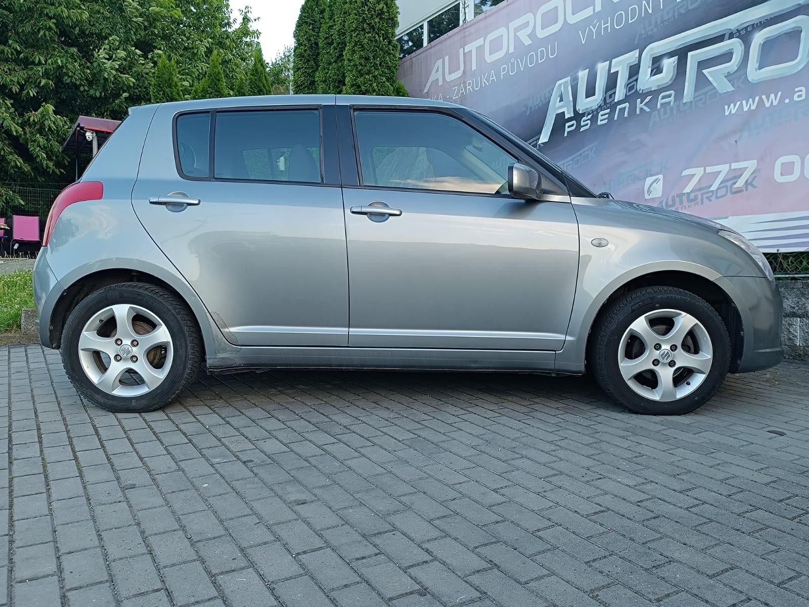 Suzuki Swift, 1.3/68kw - fotka 3