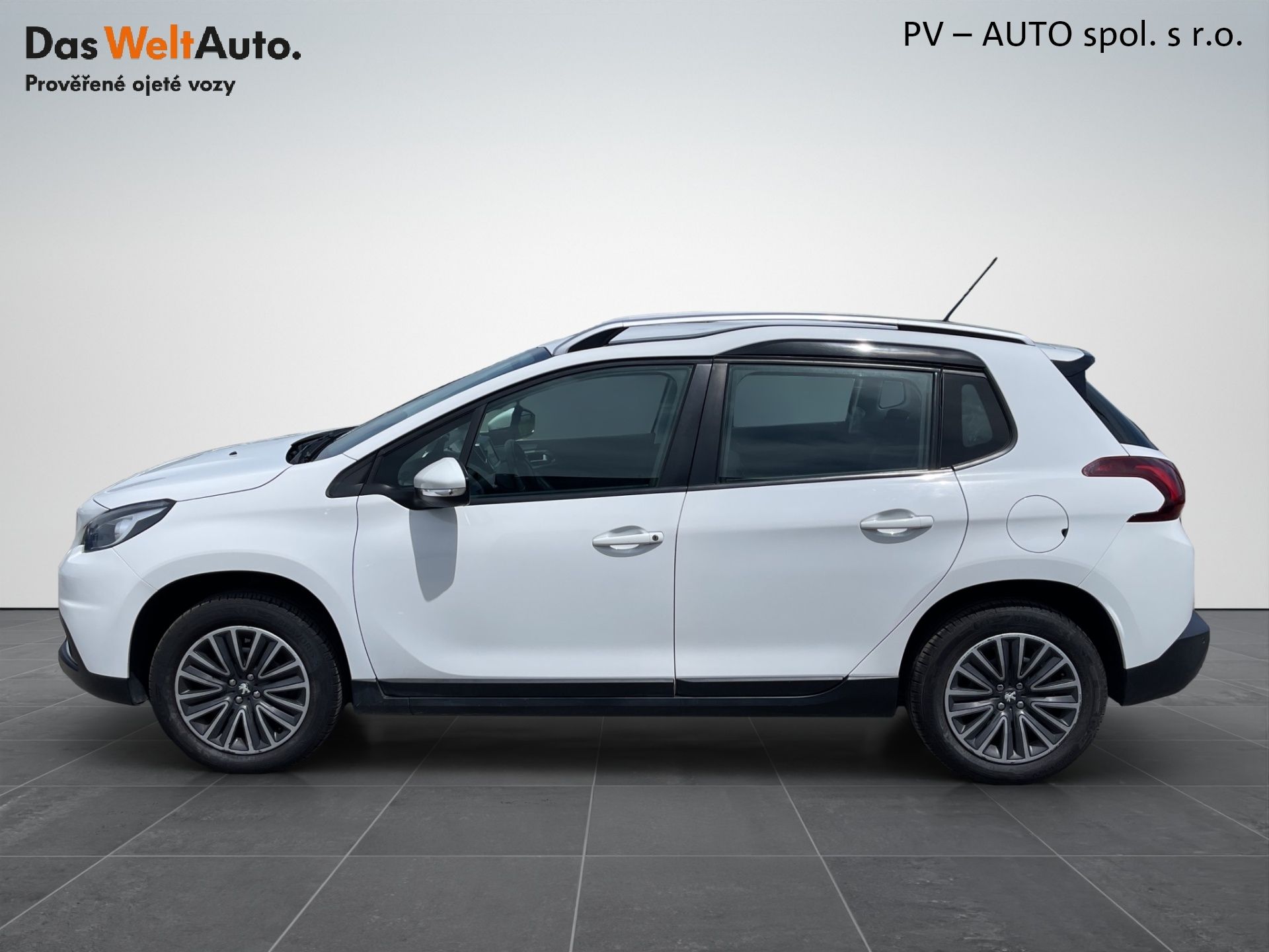 Peugeot 2008, 1.2i 60 kW PureTech Active - fotka 3