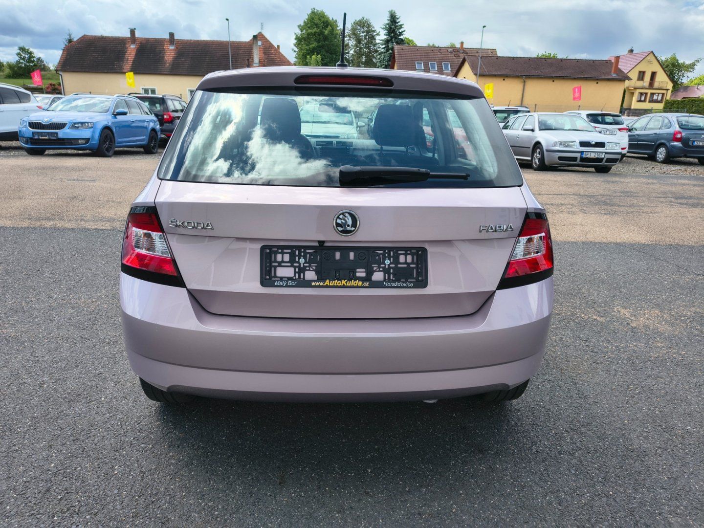 Škoda Fabia, 1,0l,44kW,klima, kamera - fotka 6
