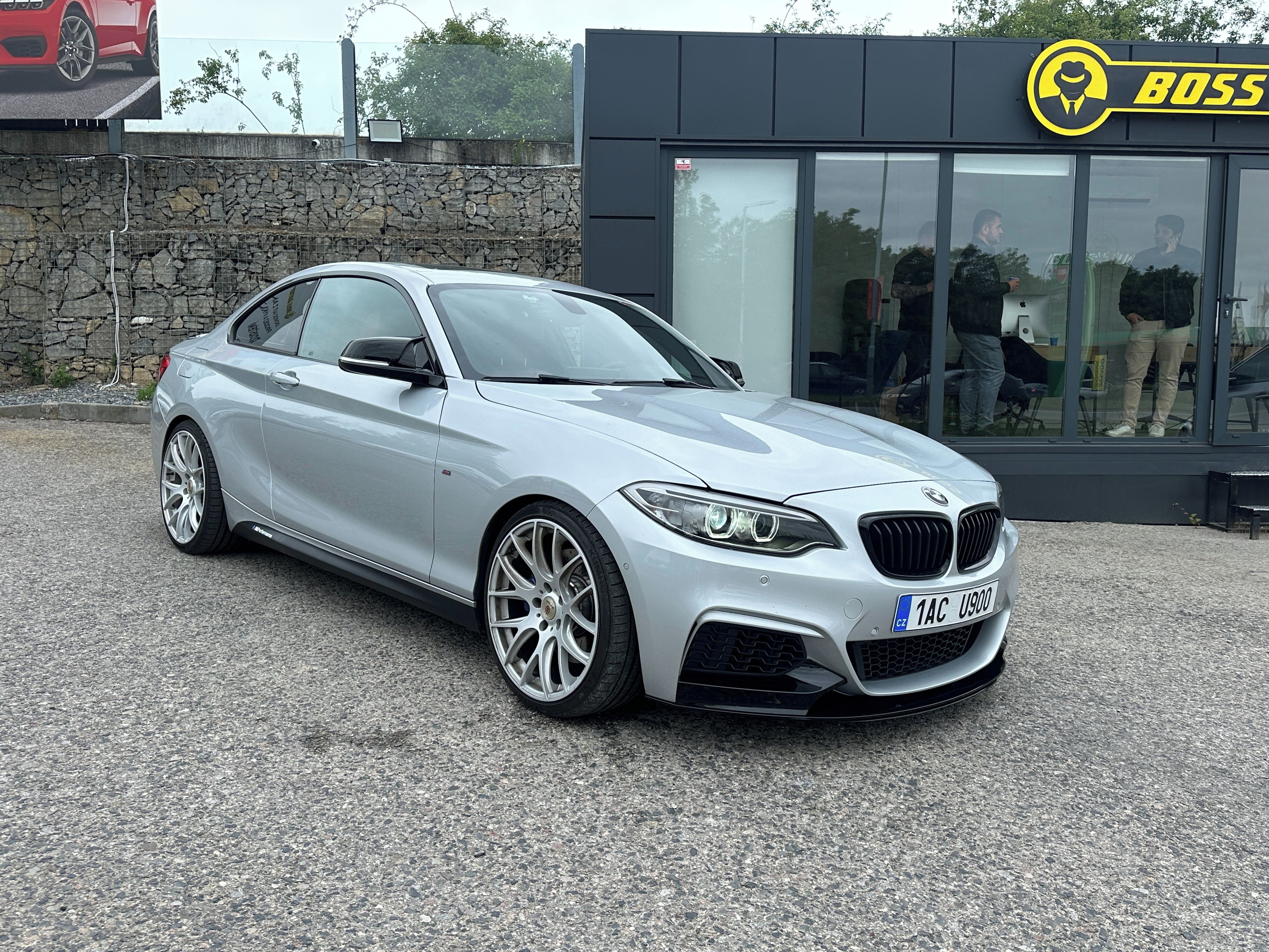 BMW Řada 2, BMW M235XI 2016