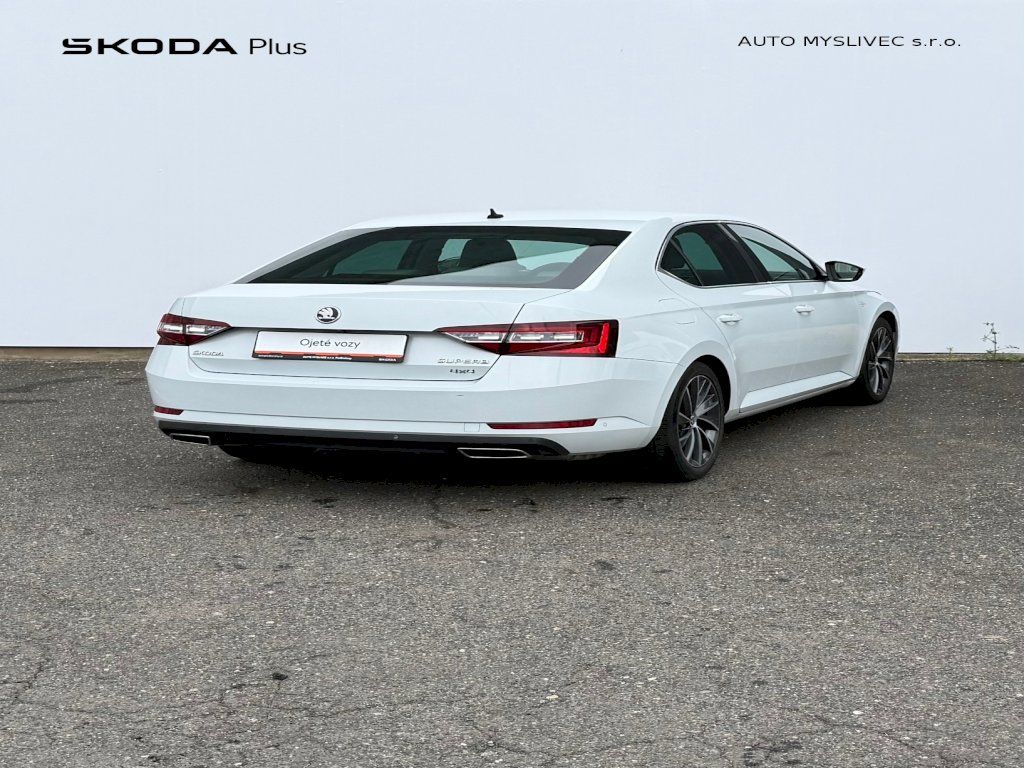 Škoda Superb, SUPERB 2.0 TSI 206 kW - fotka 2