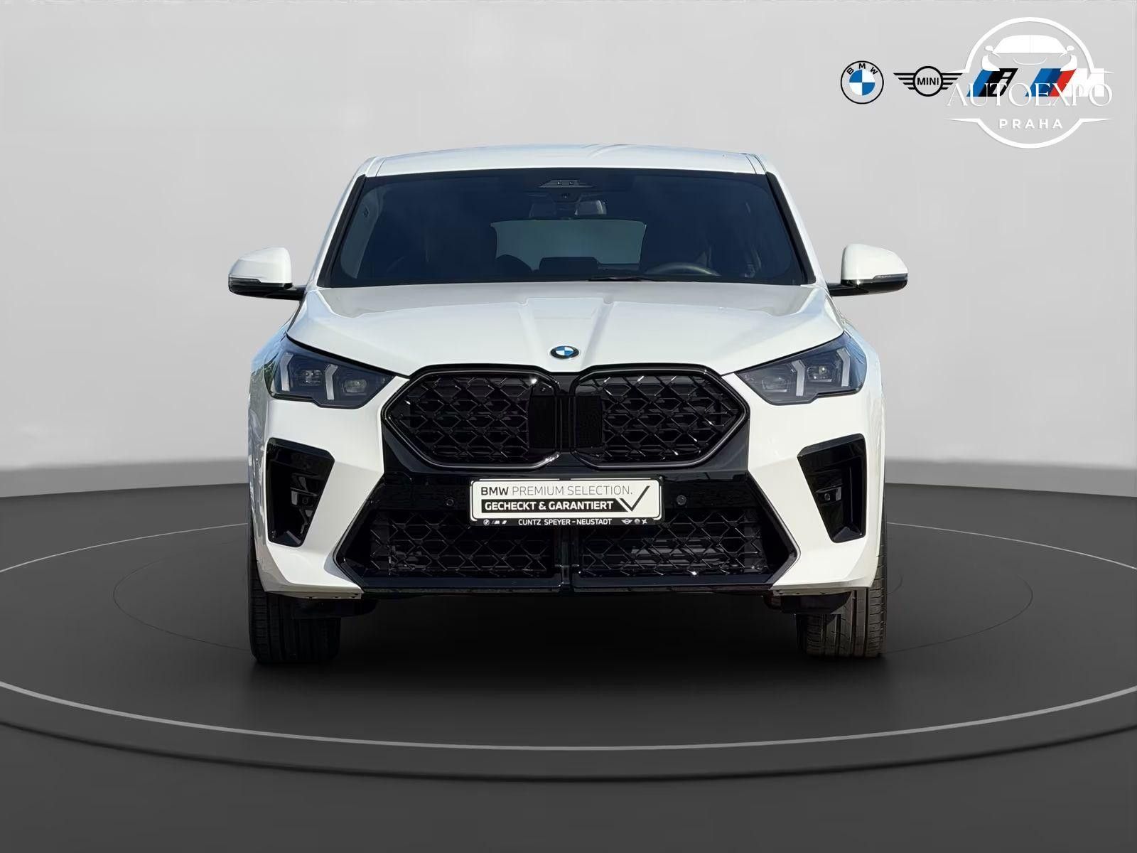 BMW X2, sDrive20i M Paket - fotka 2