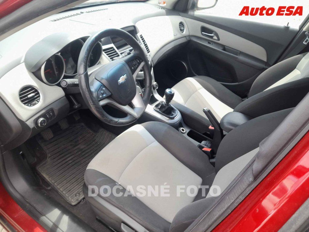 Chevrolet Cruze, 1.8,ČR - fotka 3