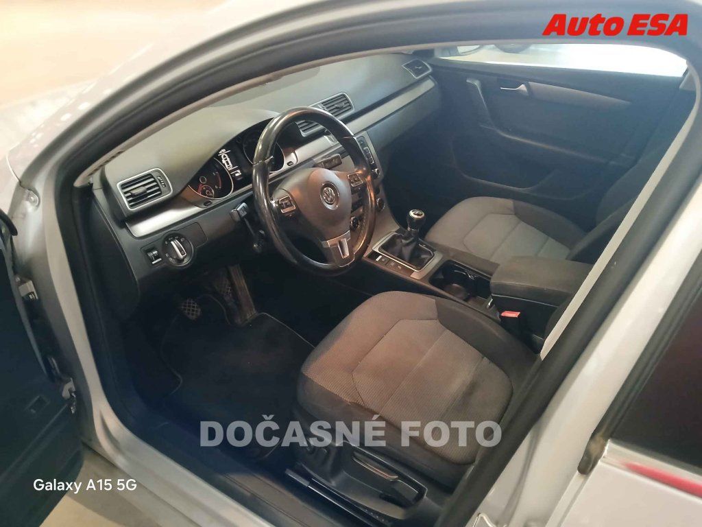Volkswagen Passat, 2.0 TDi - fotka 3