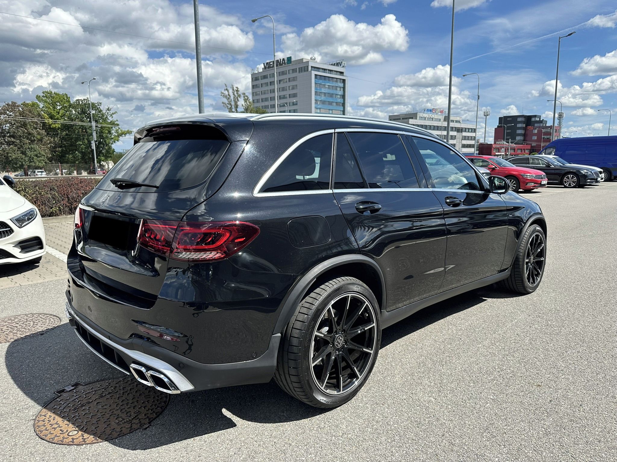 Mercedes-Benz GLC, AMG GLC63s OPTIK 4MATIC+ 250d - fotka 6