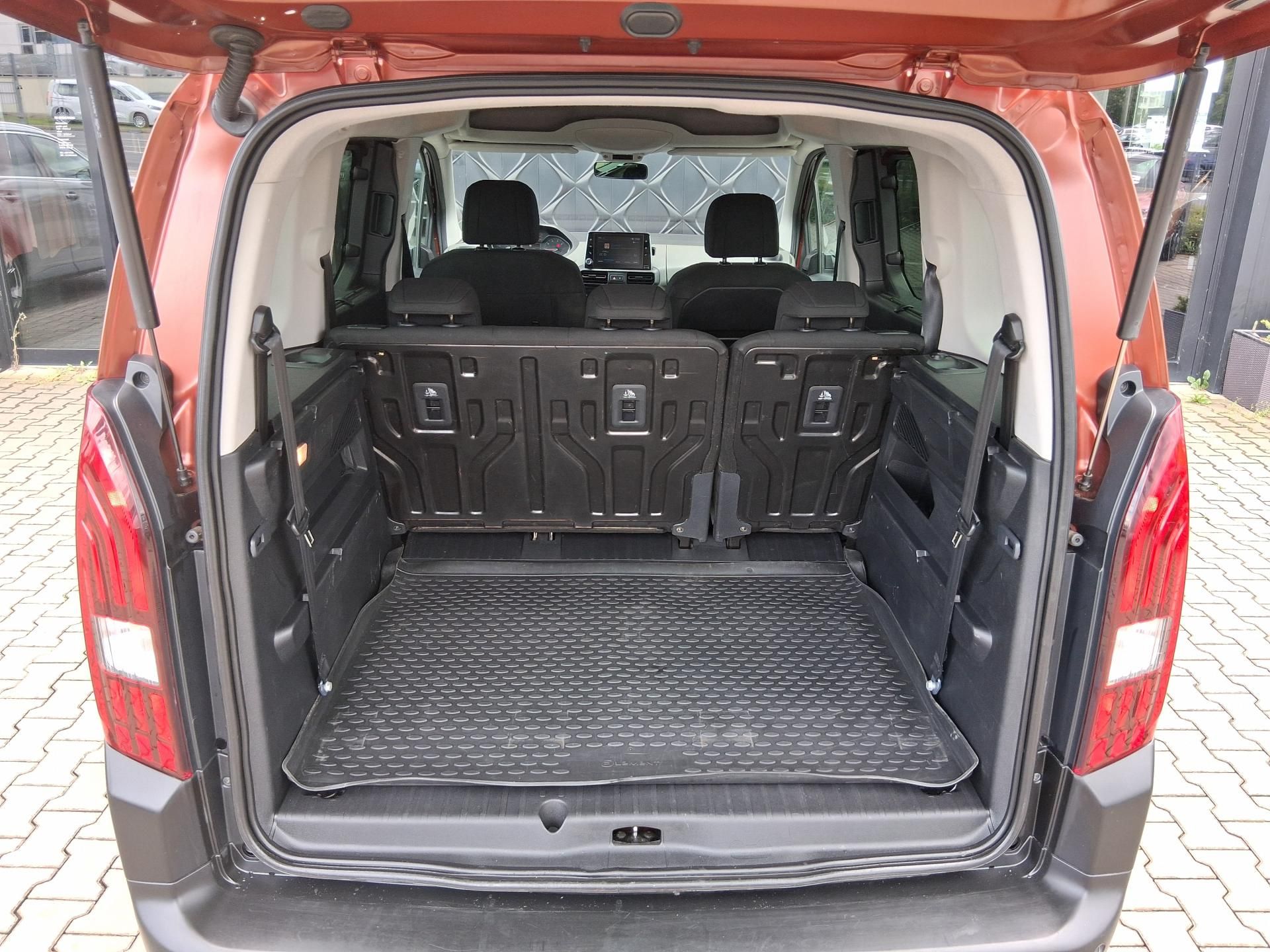 Peugeot Rifter, ACTIVE 1.2 PT 81 kW - fotka 6