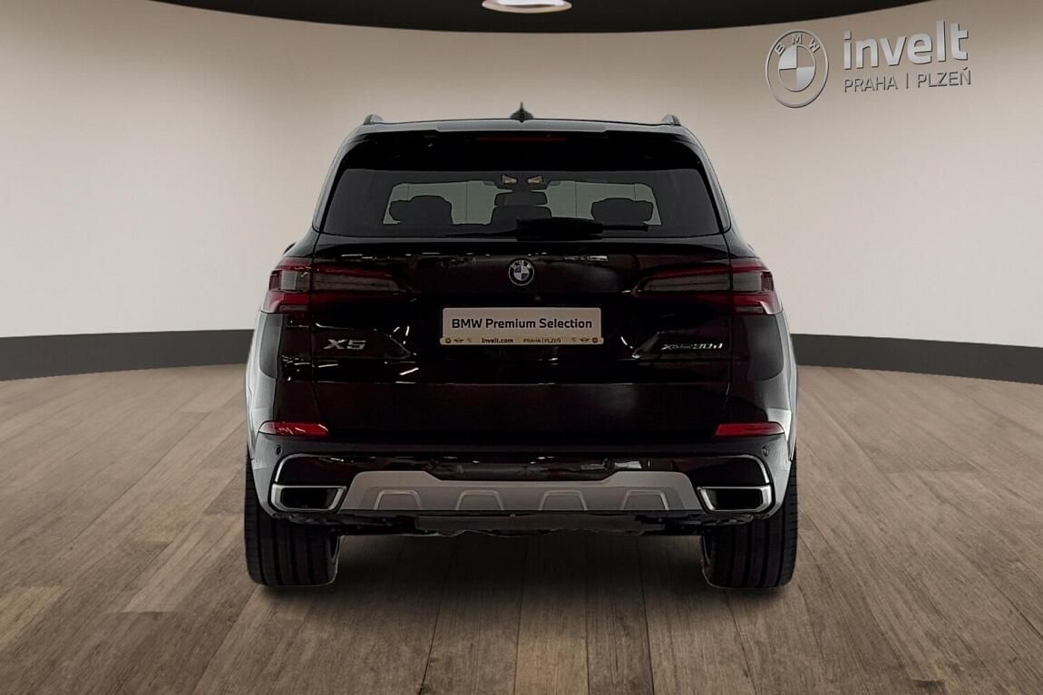 BMW X5, xDrive30d - fotka 4