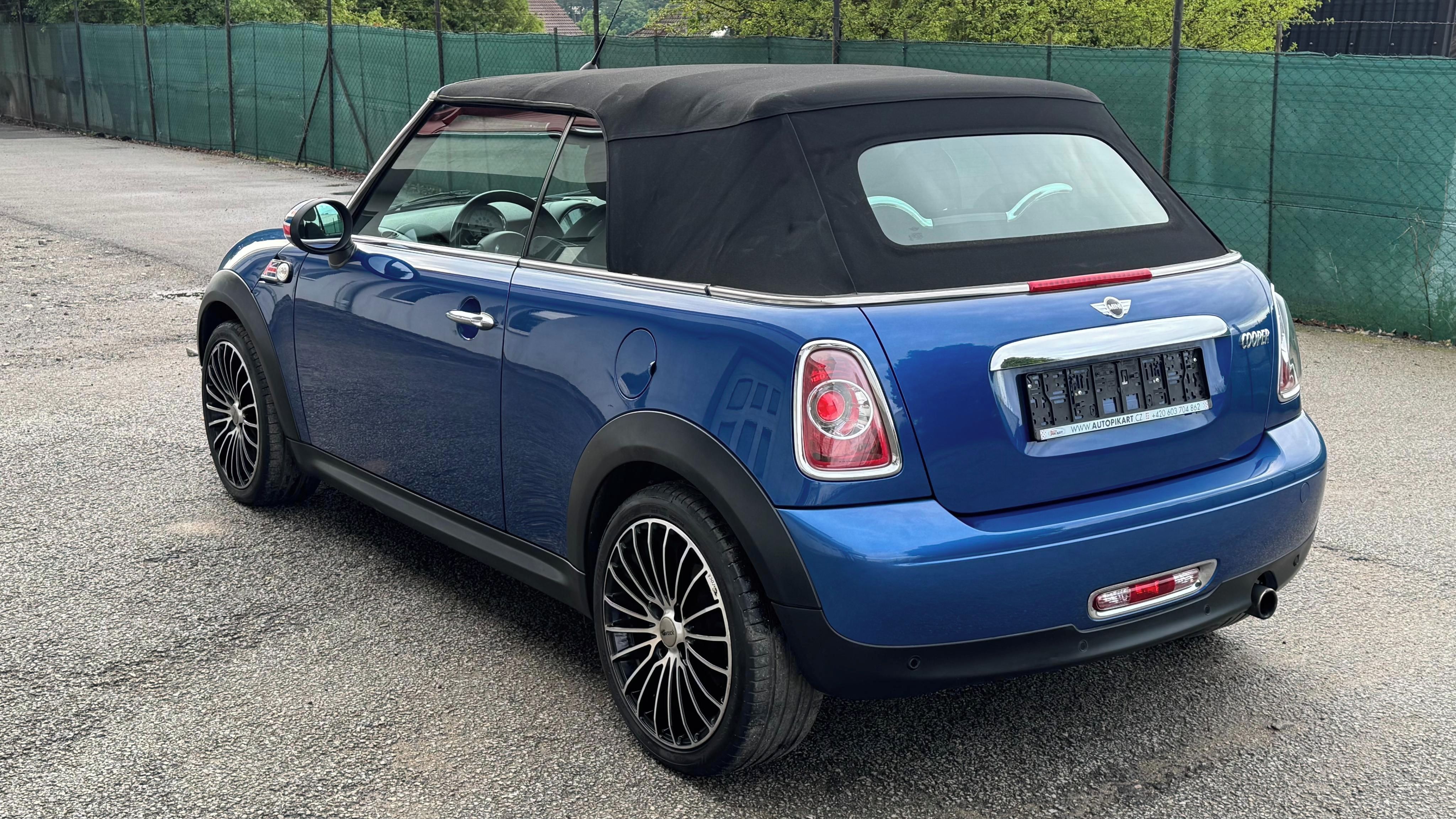 Mini Cooper, 1,6i 90kW, cabrio, el.střecha - fotka 5