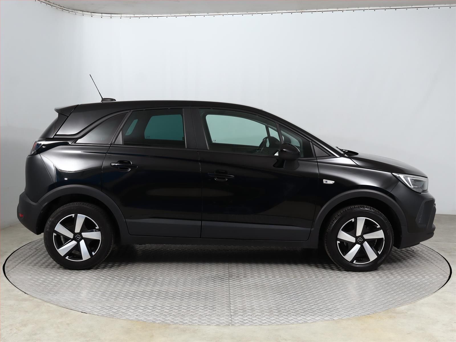 Opel Crossland, 1.2 Turbo, ČR,1.maj - fotka 6