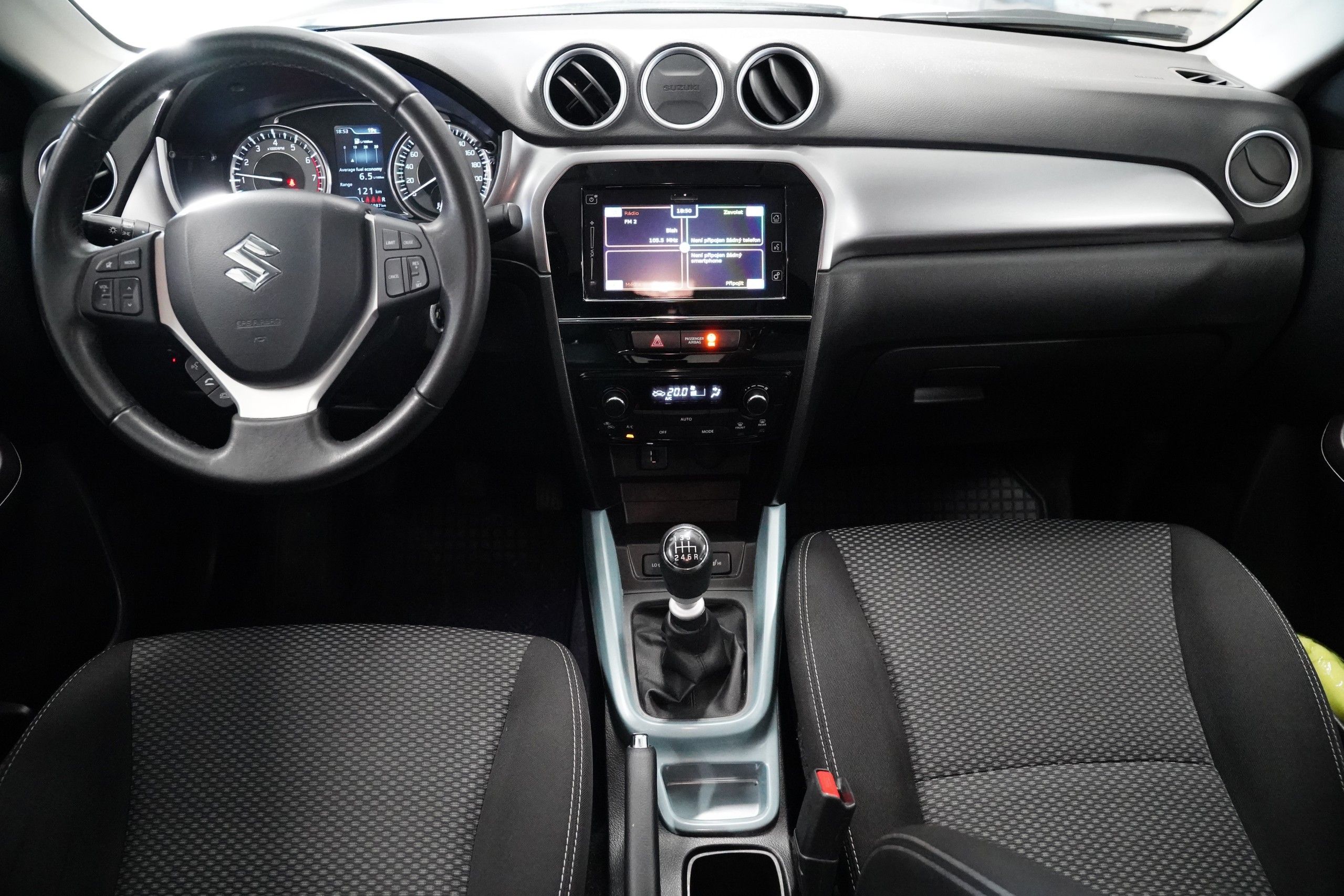 Suzuki Vitara, 1.4 Boosterjet 103 kW Premium - fotka 6