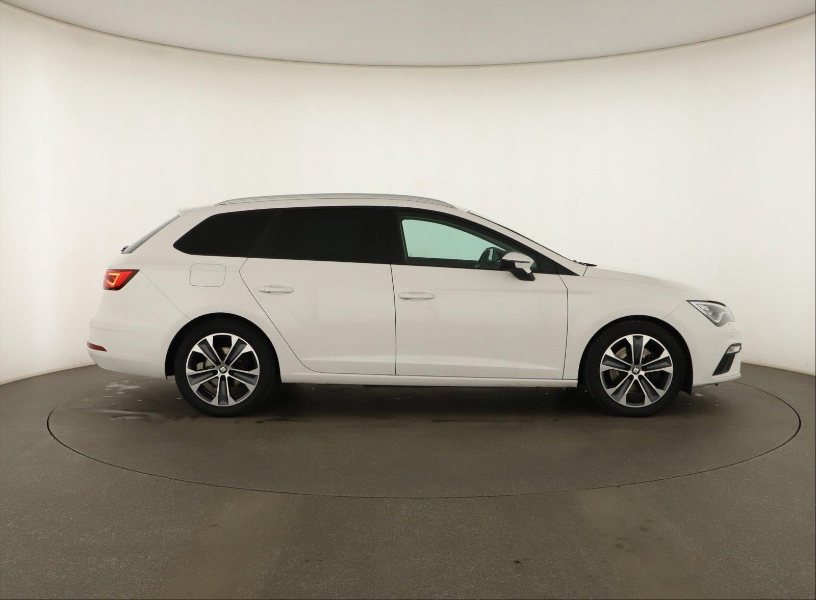 Seat Leon, 1.8 TSI, Automat, Serv.kniha - fotka 6