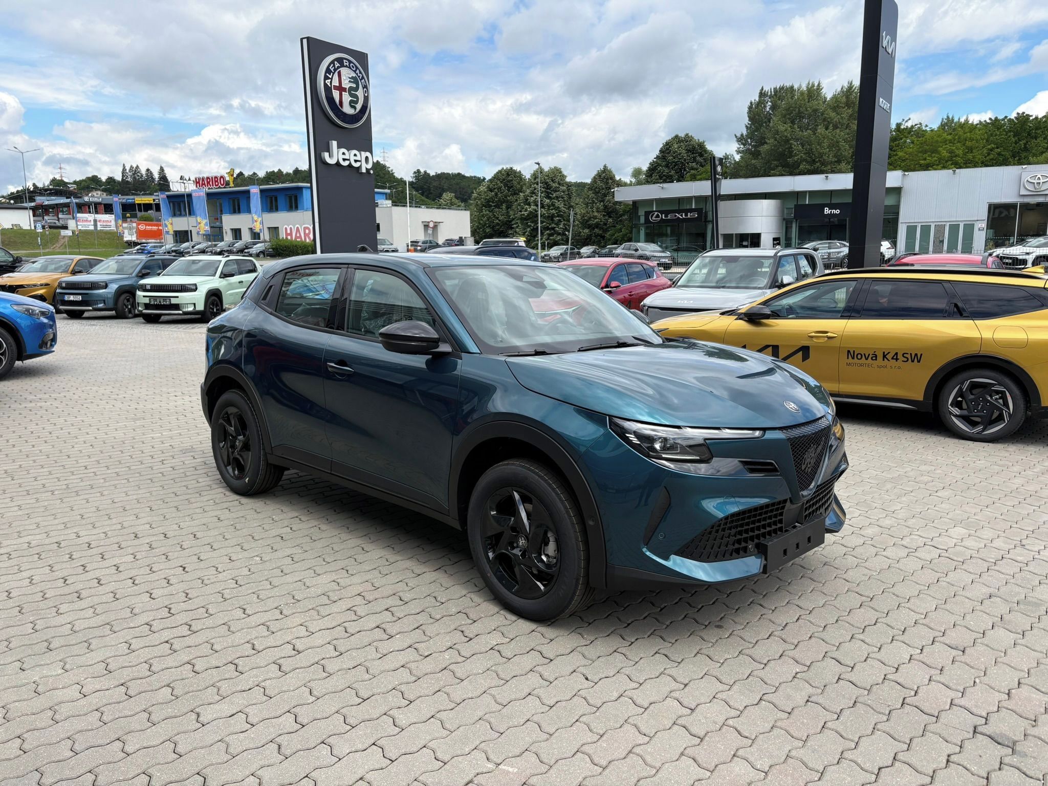 Alfa Romeo Junior, Ibrida 1.2 Turbo Hybrid 145k e