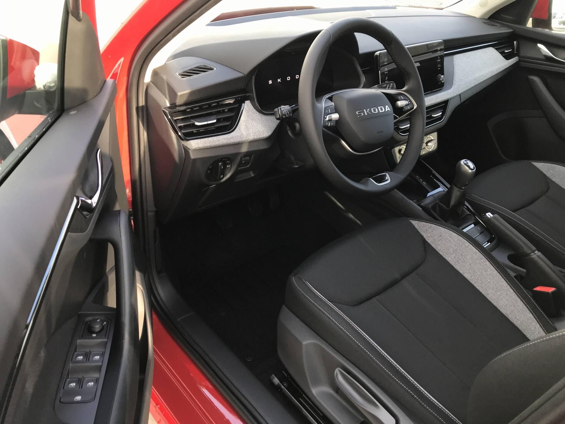 Škoda Kamiq, Classic 6MP 1,0TSI - fotka 2