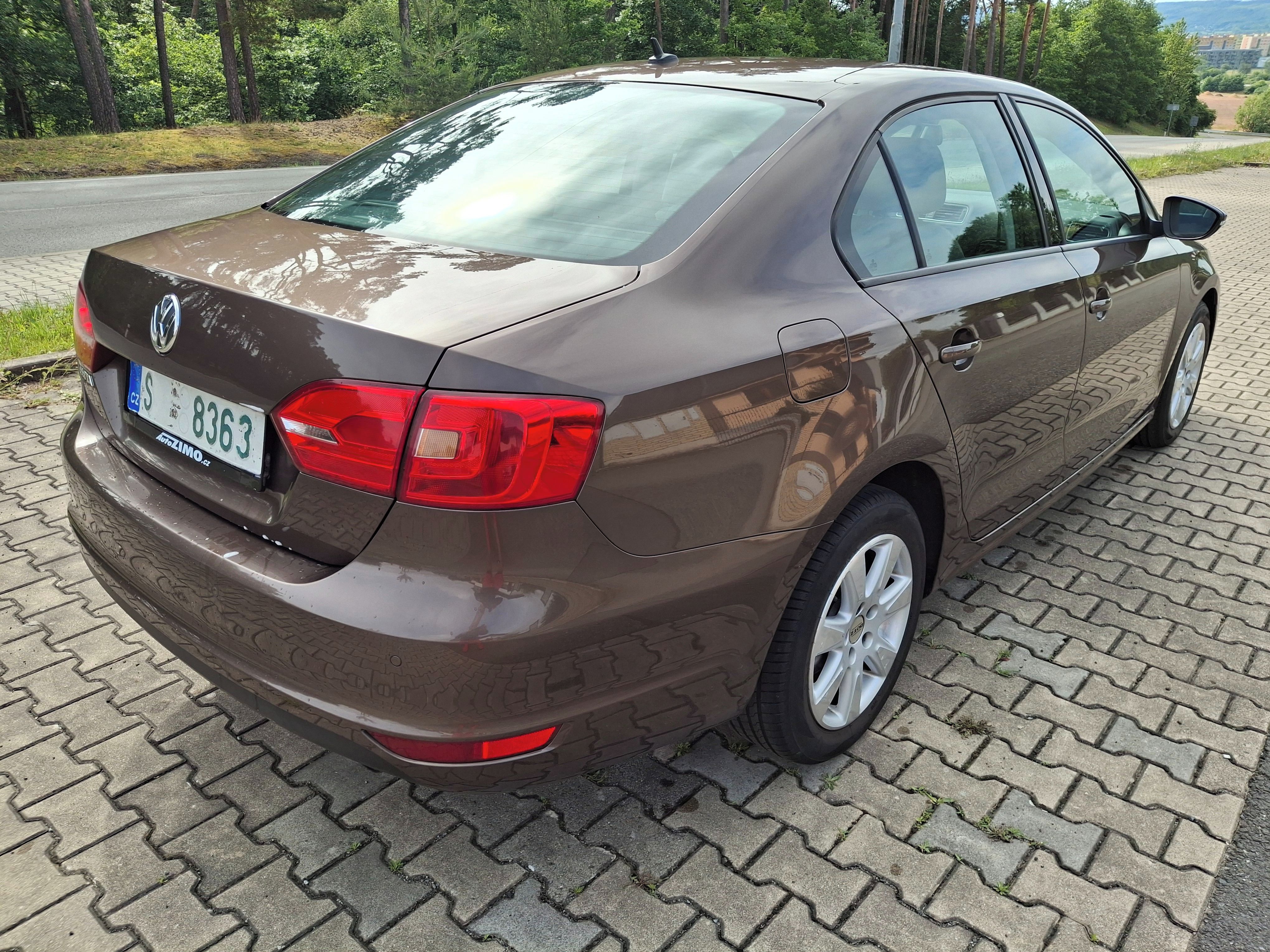 Volkswagen Jetta, 1,2 TSI 77KW DIGIKLIMA 139 TIS - fotka 5