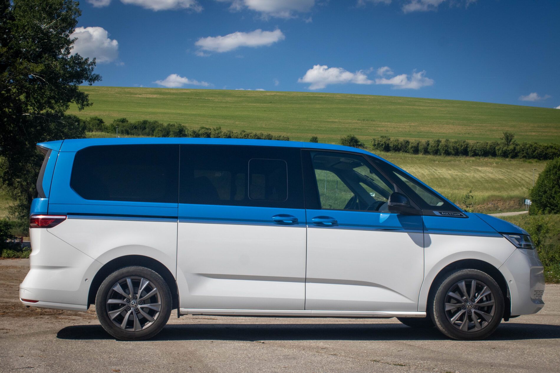 Volkswagen Multivan - fotka 5
