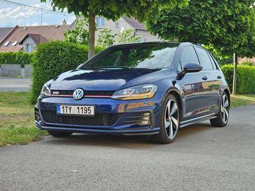 Volkswagen Golf GTI 7.5 180KW