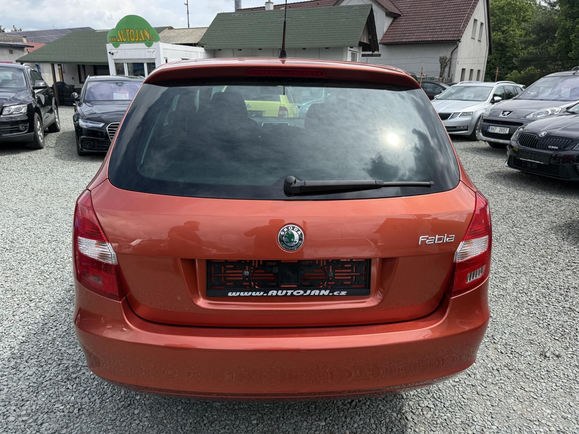 Škoda Fabia, 1.6 16V SPORT KOMBI - fotka 5
