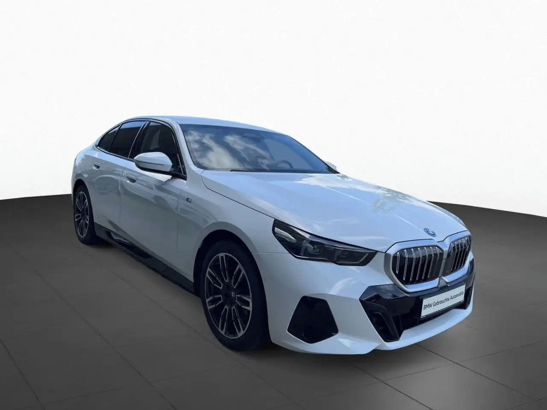 BMW i5, xDrive40 M-Sport B&W HuD DAPro - fotka 2