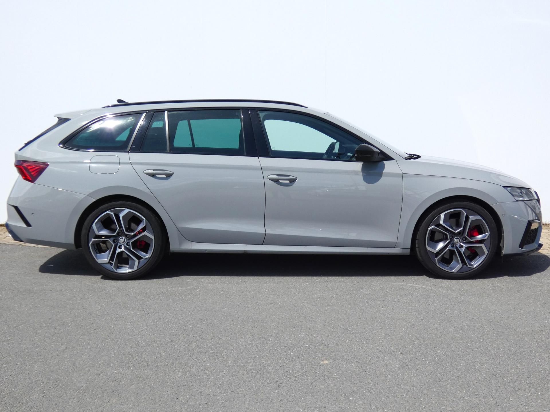 Škoda Octavia, Combi RS 2.0 TSI 180KW - fotka 3