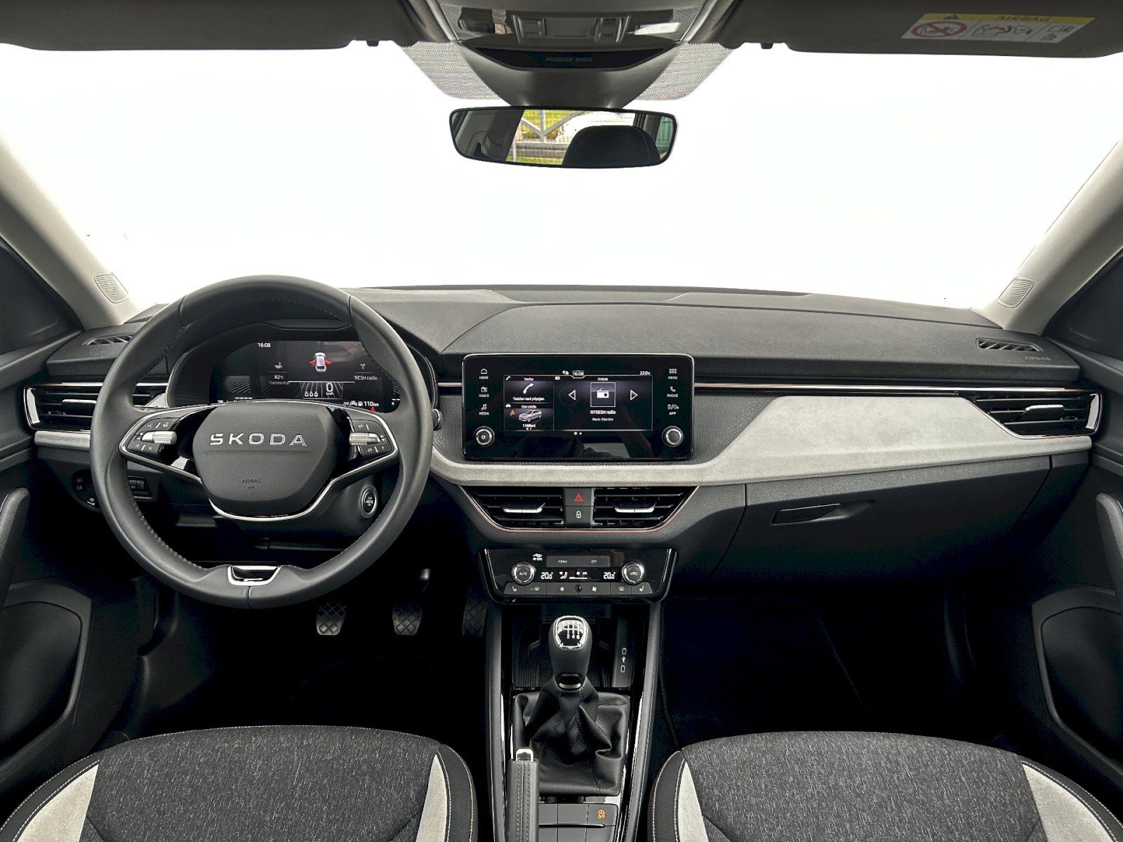 Škoda Scala, 1.0 TSI 85kW DSG Top Selection - fotka 5
