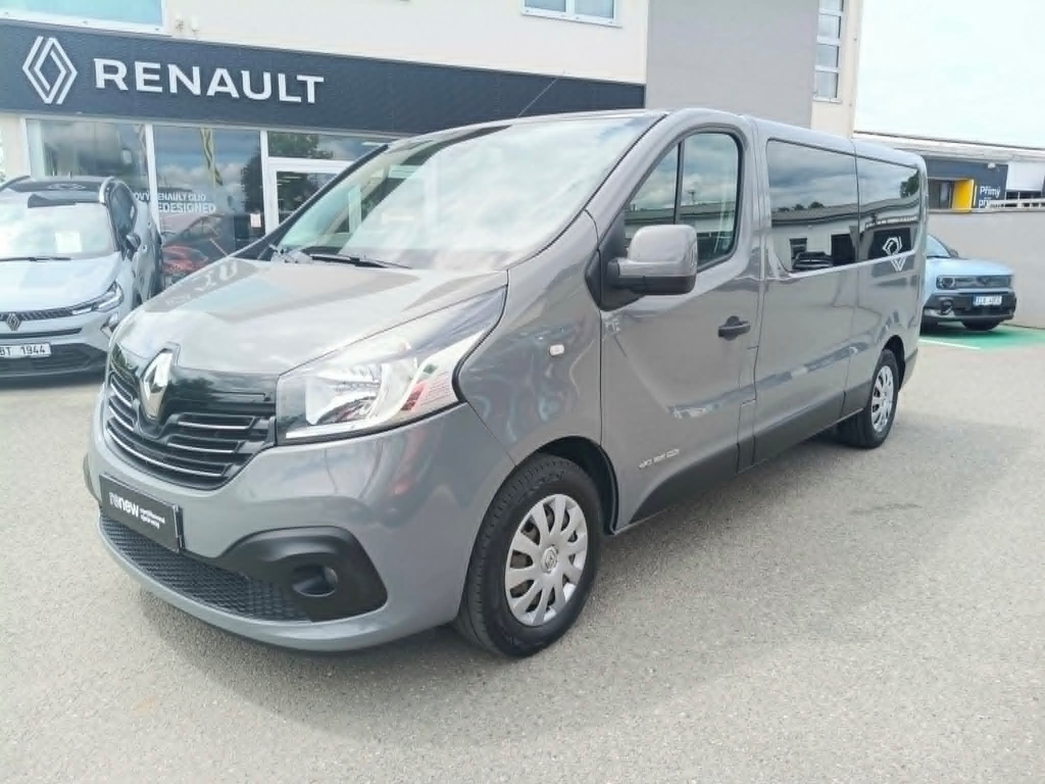 Renault Trafic, 1.6 dCi, Passenger, 8 míst 92k