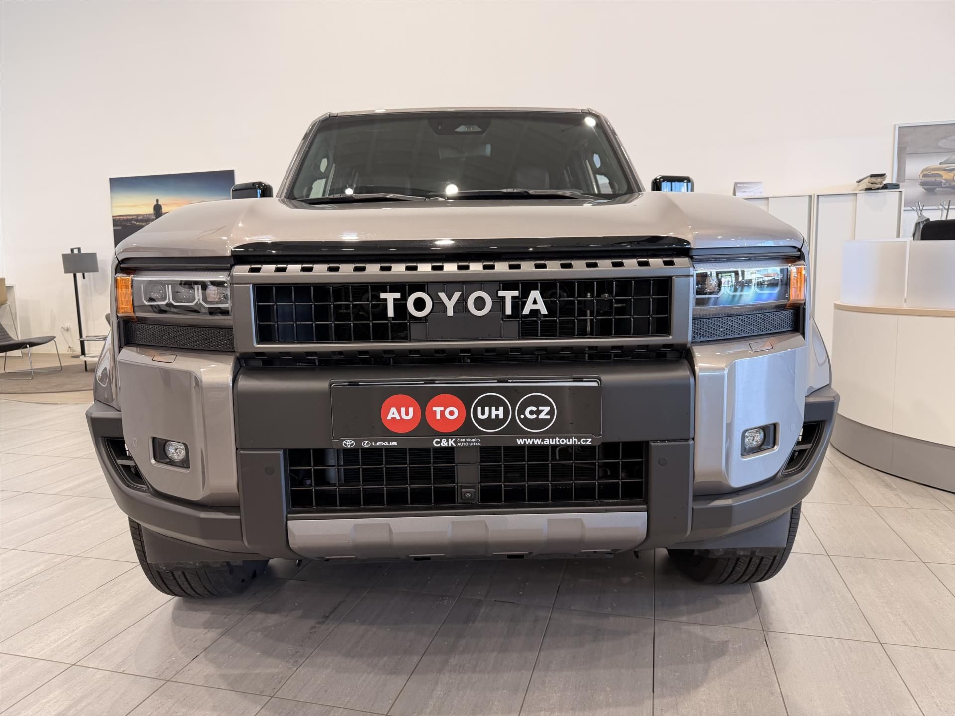 Toyota Land Cruiser, 2,8 Executive  (204k) MHEV - fotka 2