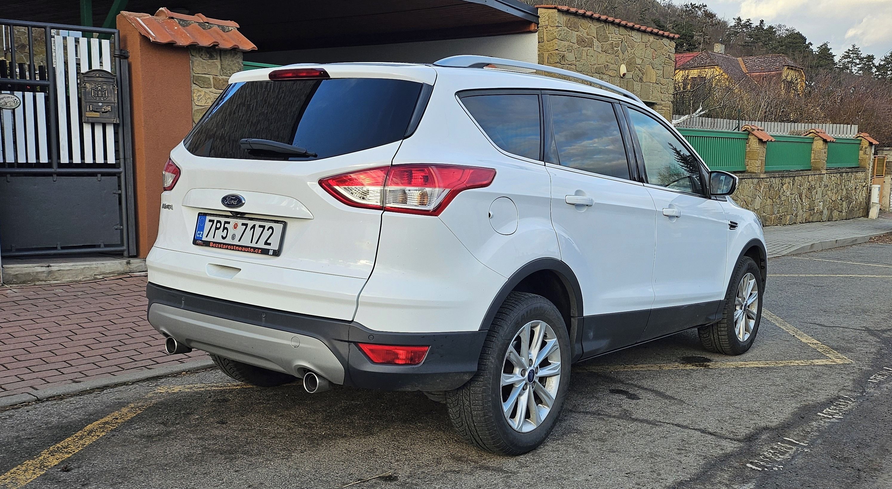 Ford Kuga, po velkém servisu, 4x4 - fotka 3