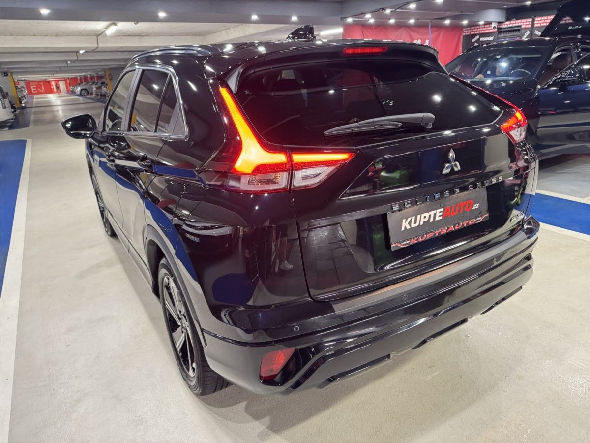 Mitsubishi Eclipse Cross, 2,4 MIVEC+PHEV  INTENSE+ - fotka 3