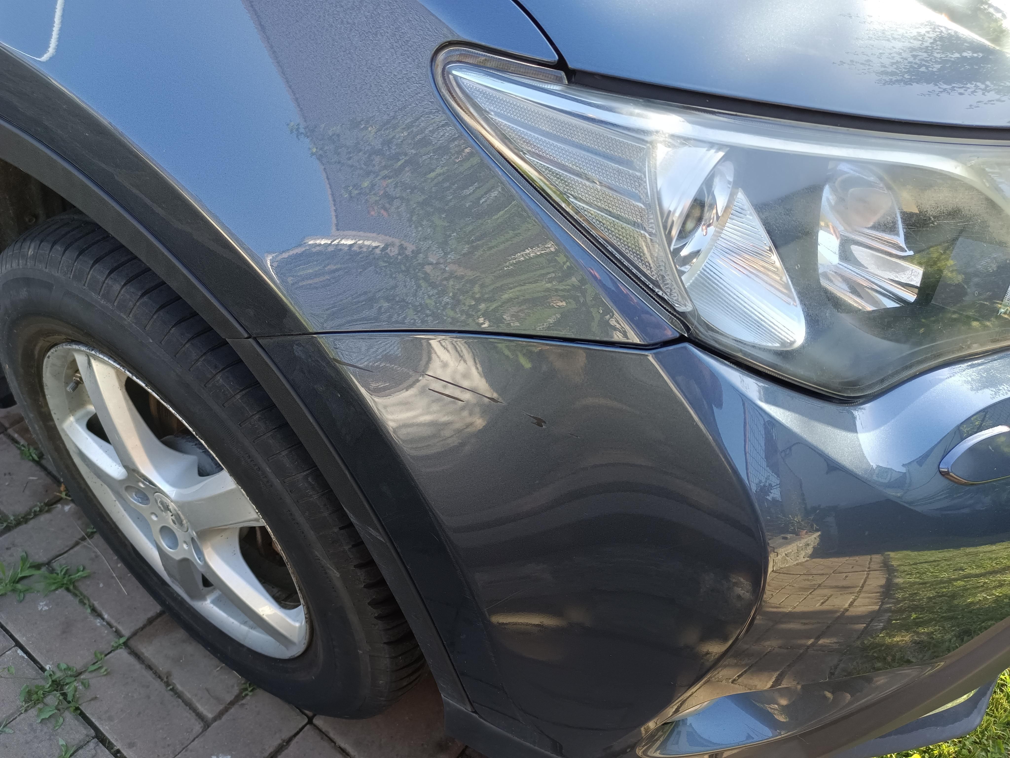 Toyota Rav4, tažné + sada kol navíc - fotka 6