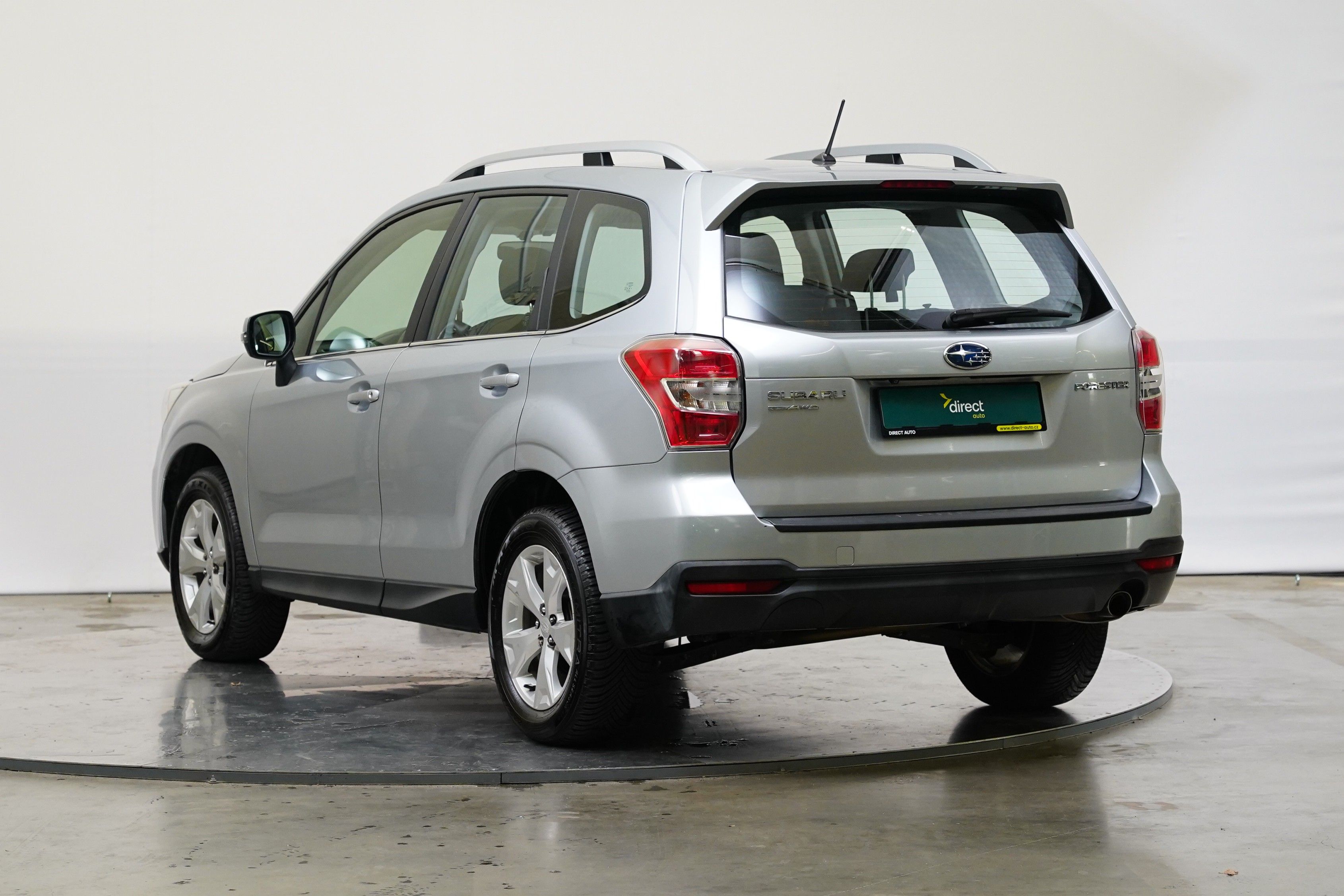 Subaru Forester, 2.0 i 110 kW AWD - fotka 4
