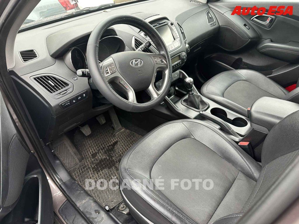 Hyundai ix35, 2.0 CRDi - fotka 3