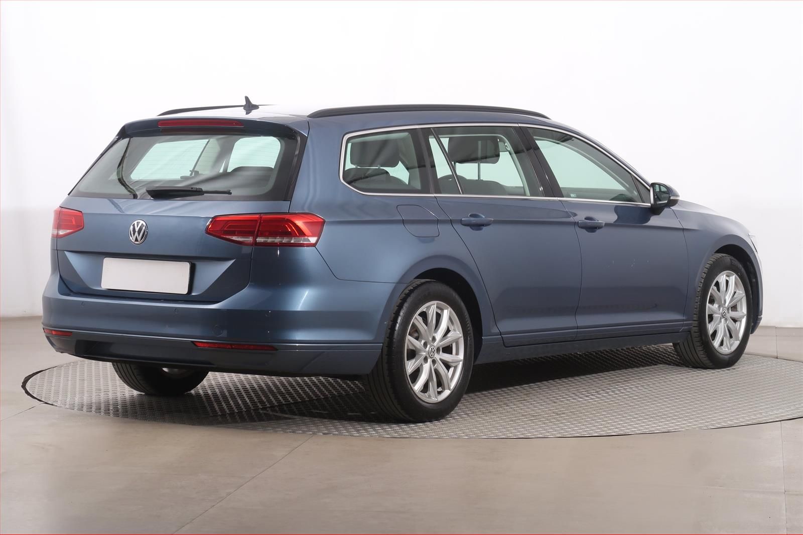 Volkswagen Passat, 2.0 TDI, Comfortline, Automat - fotka 5
