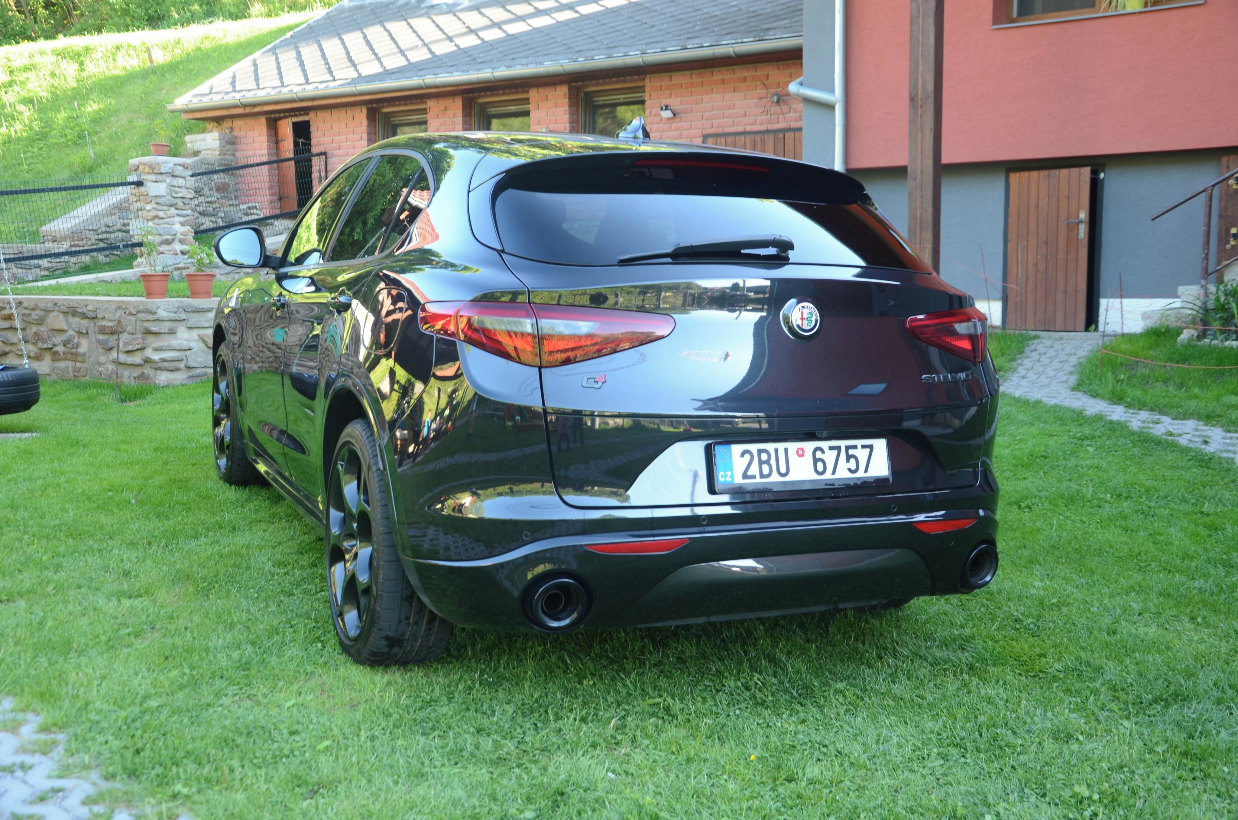 Alfa Romeo Stelvio - fotka 6