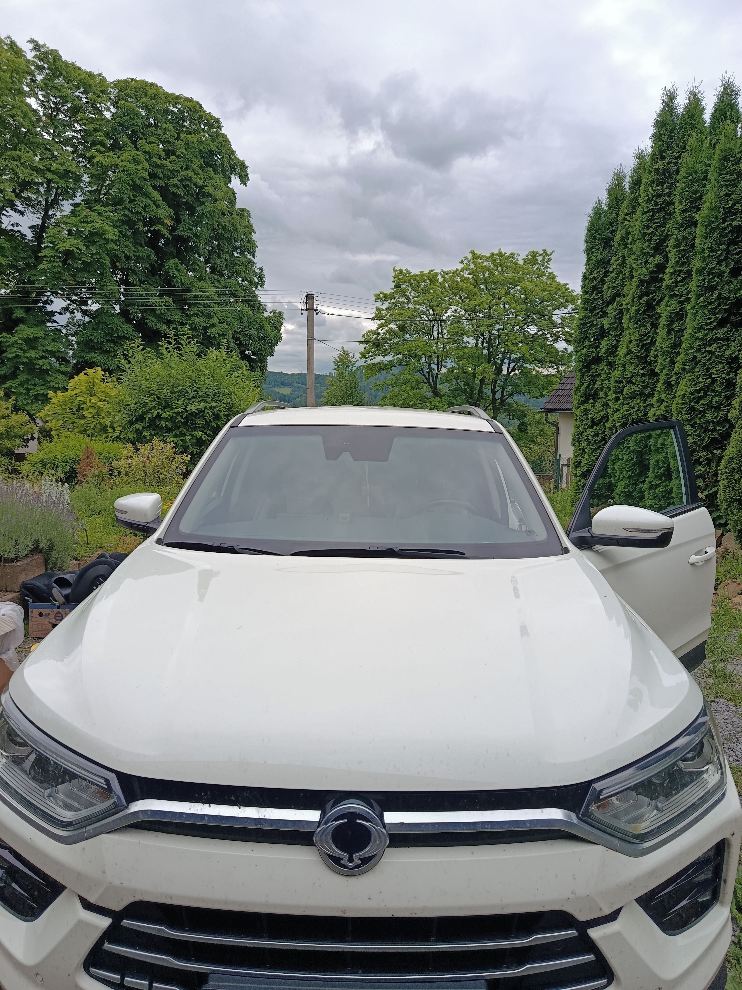 SsangYong Korando, 1.5 automat, původ ČR - fotka 4