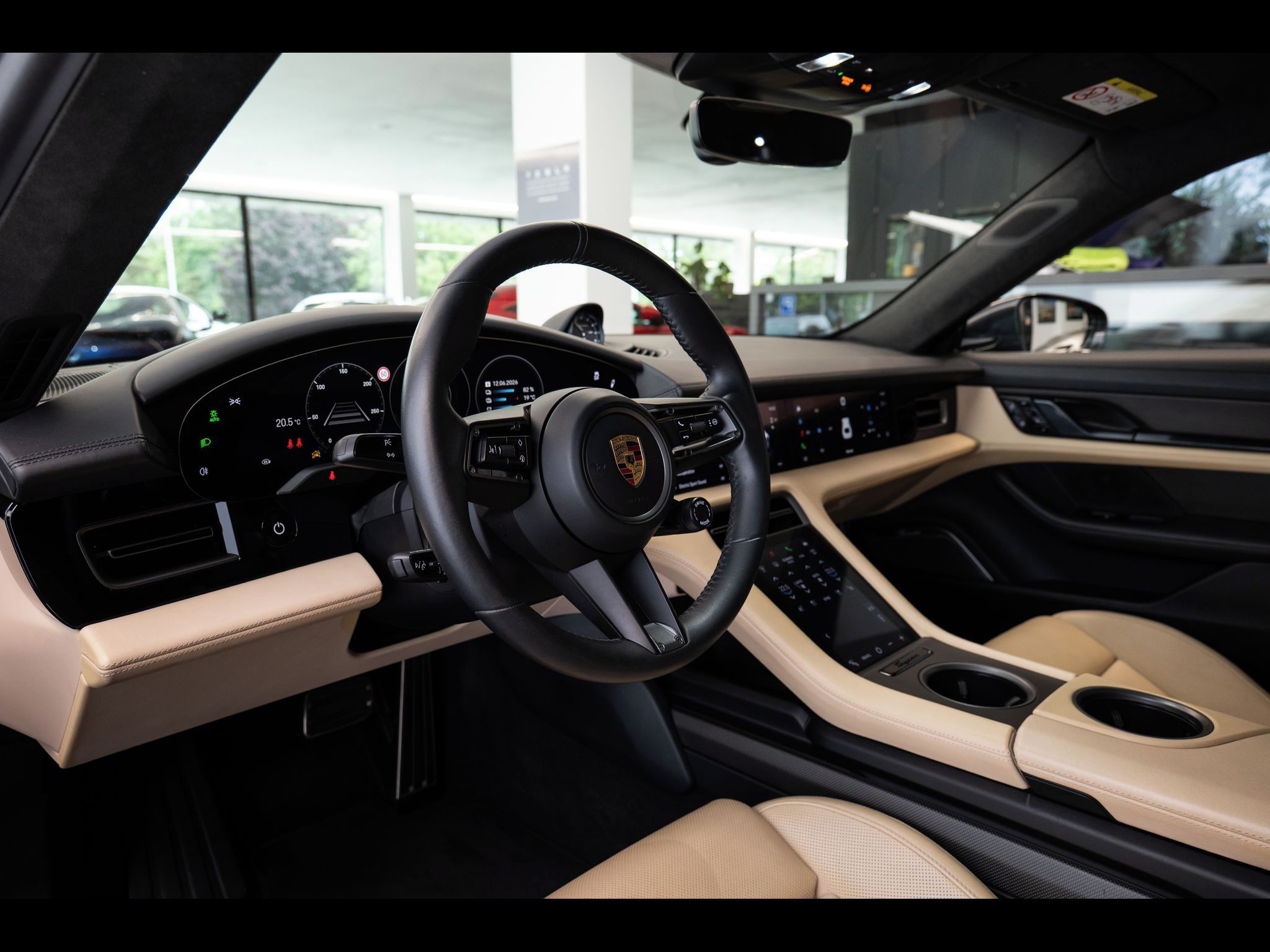 Porsche Taycan, Turbo S Cross Turismo/Burmeste - fotka 5