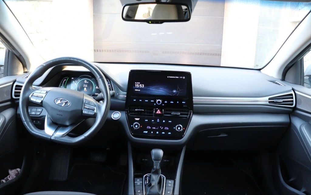 Hyundai Ioniq, PHEV Plug-in Hybrid - fotka 4